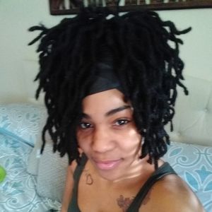 Meet your Posher, Bobbie